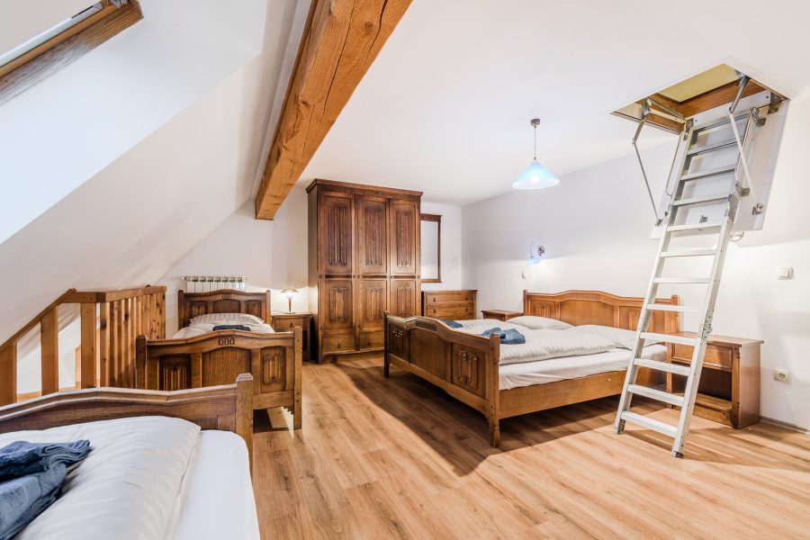 Hisa_Hosnar-APP2-WEB-Stulc_Zornik_Photography-10