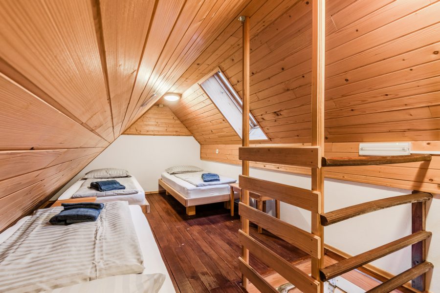 Hisa_Hosnar-APP2-WEB-Stulc_Zornik_Photography-15