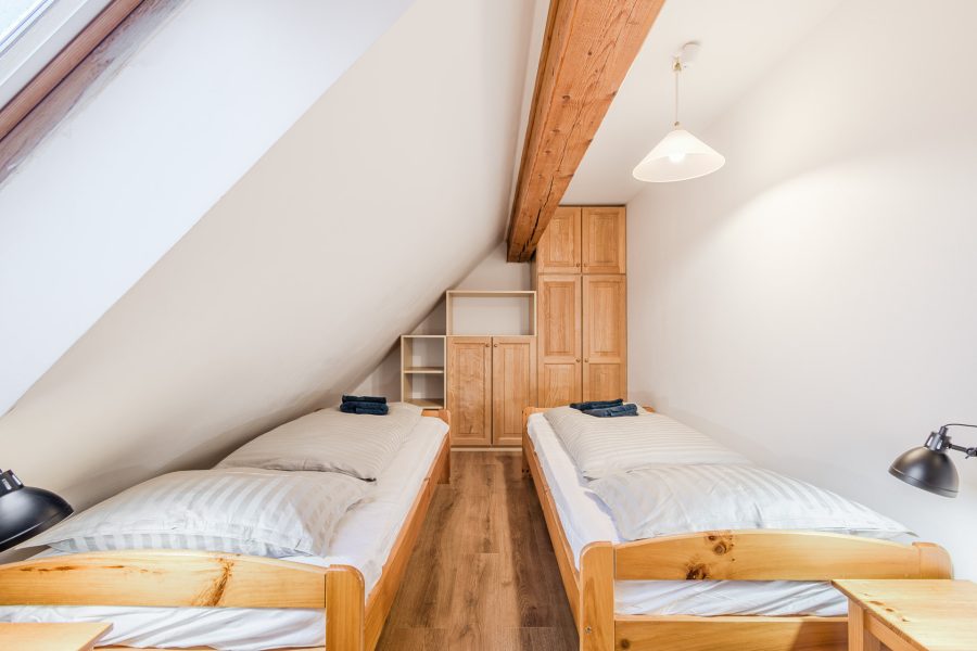 Hisa_Hosnar-APP4-WEB-Stulc_Zornik_Photography-11