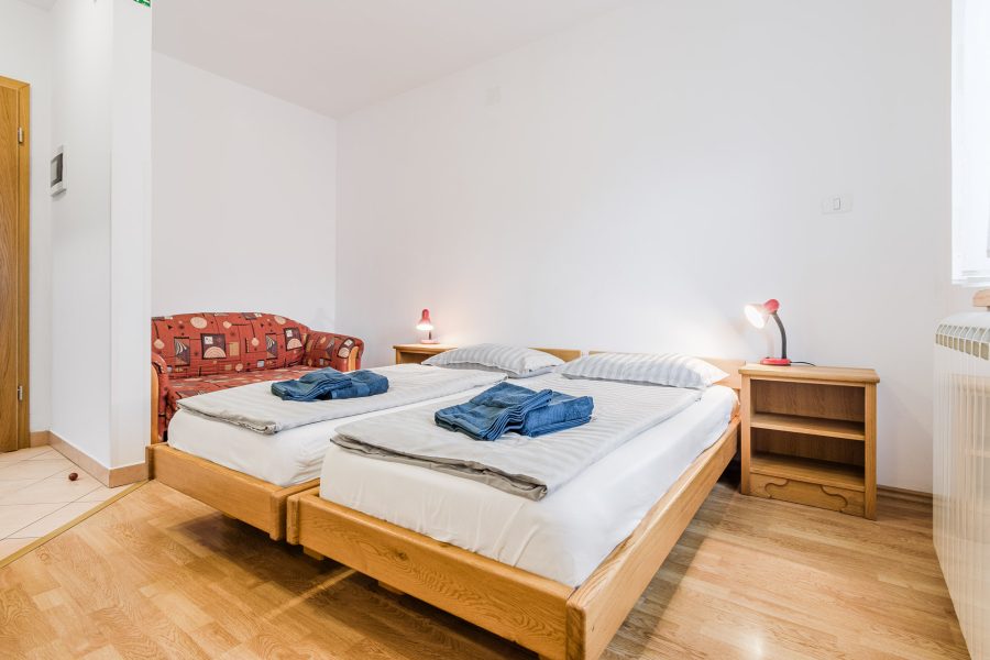 Hisa_Hosnar-APP5-WEB-Stulc_Zornik_Photography-6