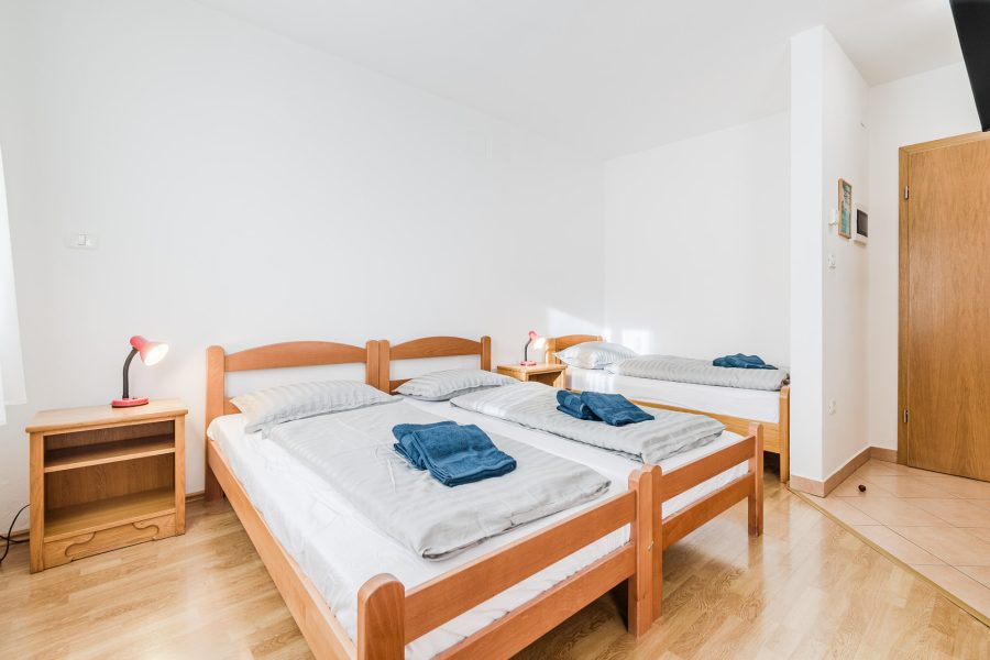 Hisa_Hosnar-APP6-WEB-Stulc_Zornik_Photography-5