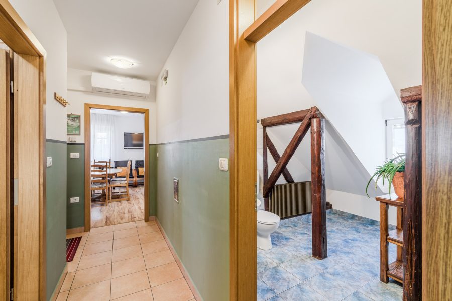 Hisa_Hosnar-APP8-WEB-Stulc_Zornik_Photography-1