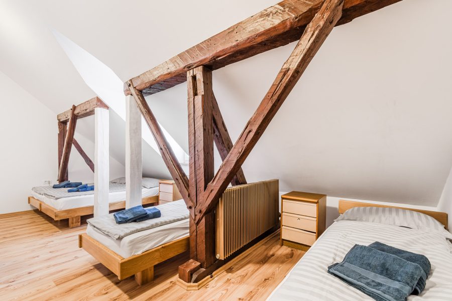 Hisa_Hosnar-APP8-WEB-Stulc_Zornik_Photography-14