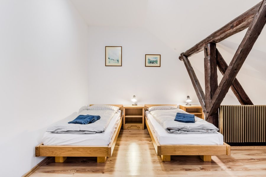 Hisa_Hosnar-APP8-WEB-Stulc_Zornik_Photography-7