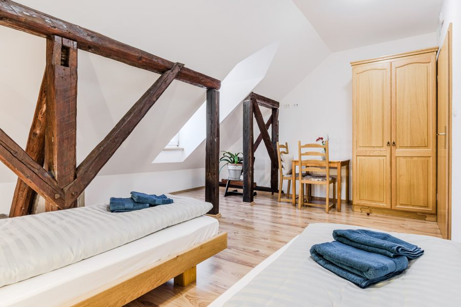 Hisa_Hosnar-APP8-WEB-Stulc_Zornik_Photography-8