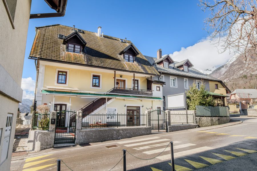 Hisa_Hosnar-WEB-Stulc_Zornik_Photography-2